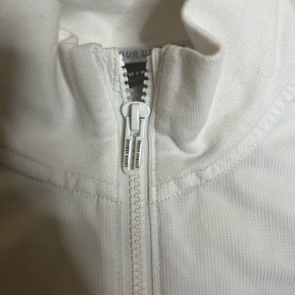 WISCONSIN BADGERS UNDER ARMOUR RED & ONYX WOMENS CIRCLE ANORAK ZIP JACKET - Picture 2 of 4